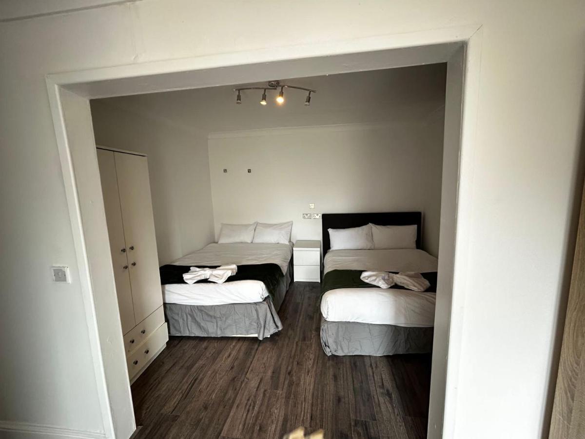The Ruislip Apartment Экстерьер фото